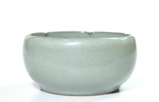 A Chinese Celadon Porcelain Bowl 2