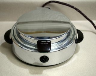 1930s Round Toastmaster 2d2 Waffle Iron Art Deco Almost Chrome