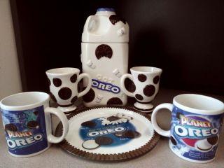 Nabisco Oreo Milk Jug Cookie Jar & 4 Oreo Milk Mugs Vintage And Tin Plate