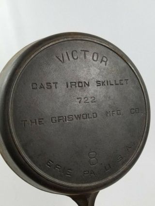 Victor Griswold No.  8 Cast Iron Skillet 722 w/Heat Ring 4