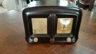 Vintage Westinghouse Model Wr - 120 Table Top Bakelite Radio -