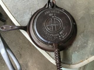 Vintage Griswold 8,  Cast Iron Waffle Iron On Low Base