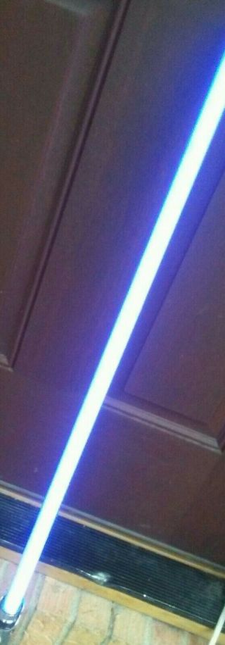 2005 Master Replicas Inc.  Star Wars Luke Skywalker Blue Lightsaber 5