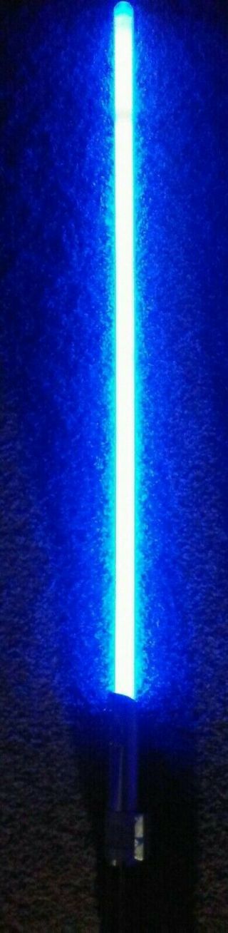 2005 Master Replicas Inc.  Star Wars Luke Skywalker Blue Lightsaber 6