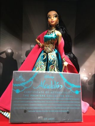 Disney Limited Edition Jasmine And Snow White Designer Doll 2