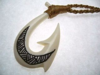 Hawaiian Hawaii Jewelry Fish Hook Bone Carved Pendant Necklace/choker 35103 - 5