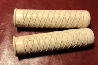 Vintage Ntd Pistol Style Bicycle Grips White