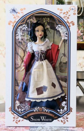 Disney Store Snow White Limited Edition Doll 17 " In Hand