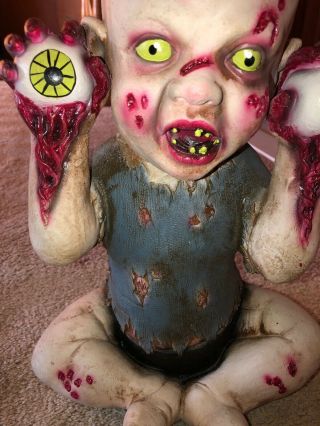 Halloween Spirit Zombie Baby Four Eyes Rare Htf 2014 Line Gemmy Morbid 4