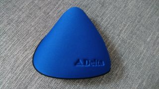 Unusual Blue Triangle Delta Airways American Airline Onboard Plane Amenity Kit