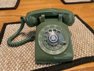 Vintage Bell System Western Electric Avocado Green Rotary Dial Desk Telephone