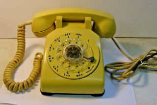 Vintage Bell System Yellow Rotary Dial Desk Phone Telephone -