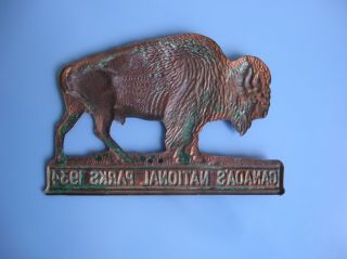 1934 CANADA ' S NATIONAL PARKS BUFFALO LICENSE PLATE TAG TOPPER 2