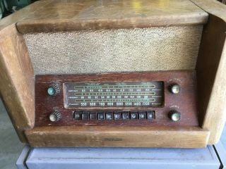 Radio Philco Model 48 - 482 - Am / Fm - Shortwave,  Large Wood Table Top - 1948