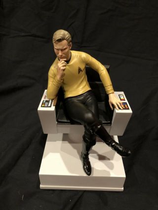 Icon Heroes Star Trek Tos Captain Kirk Statue Bookend 123/600