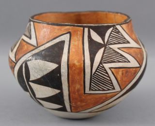 Small Antique Western Acoma,  Native American Indian Pottery Bowl,  NR 7