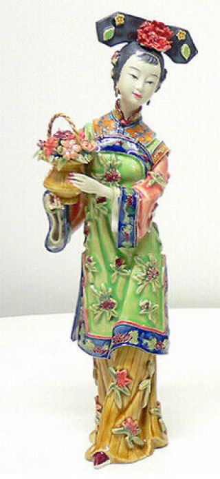 Traditional Chinese Lady - Shiwan Chinese Porcelain Ceramic Lady Figurine