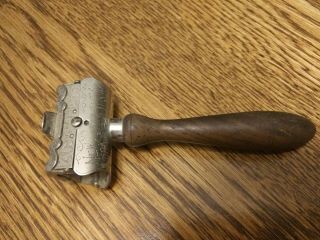 Antique Gem Safety Razor With Fancy Lettering And Wood Handle Patent Date 1901