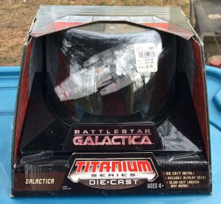Star Wars Ultra Titanium Battlestar Galactica Misb Mib