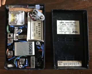 Vintage Toshiba Transistor Radio 6TP - 309a/ Leather Case Good Sound 7