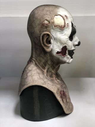 Composite Effects CFX Pro Silicone Mask - Mortis the Zombie - Clown Paint 3