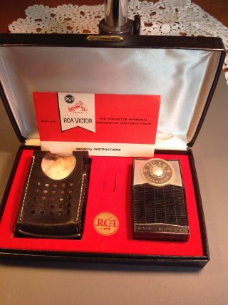 Vintage Rca Victor " Pockette " Personal Transistor Portable Radio Case