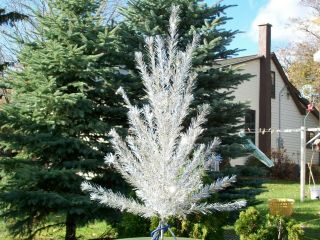 Vintage Aluminum Christmas Tree.  6 Foot.  Spark Plug.  43 Branches.  Box.  Stand.  Nr