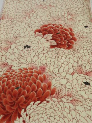1a03z80 Vintage Japanese Kimono Silk Fabric Off - White Chrysanthemum 55.  9 "
