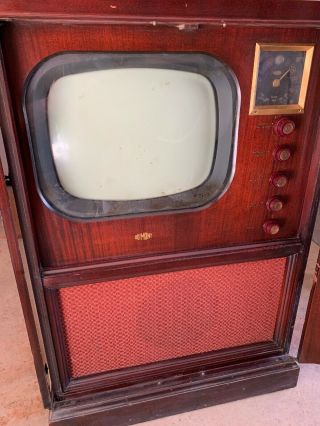 Vintage Dumont Black And White TV Model RA113 - B 2