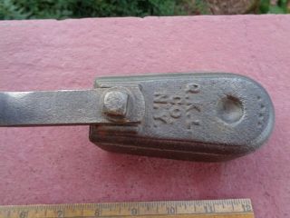 ODD Shape QKL Co NY Antique Cast Iron Sad Iron Polishing Iron with Wooden Handle 2