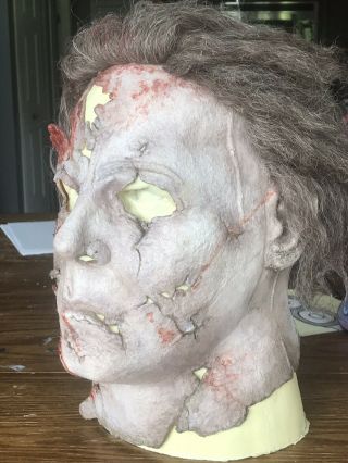 Michael Myers Halloween RZ Buried White Satin 6