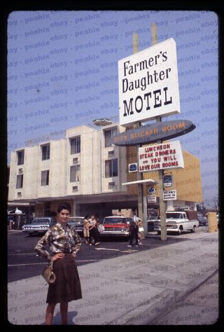 (401) Vintage 1963 35mm Slide Photo - Los Angeles Ca - Farmer 