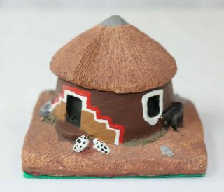 South Africa Lesedi Cultural Village Xhosa Hut Clay Pottery Statue 2