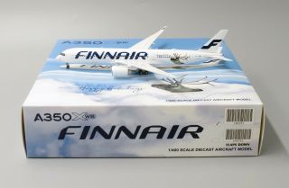 Finnair A350 - 900 Reg: Oh - Lwd Happy Hoilday Jc Wings Scale 1:400 Lh4059