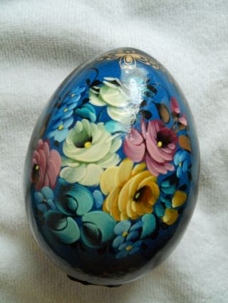 VINTAGE RUSSIAN HAND MADE /PAINTED FLORAL WOODEN EGG with STAND by G.  DeBrekht 2