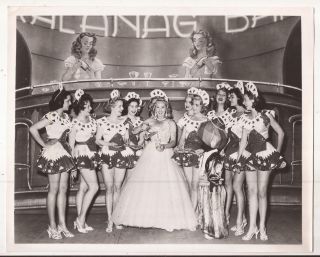 8 X 10 Photo Of Gloria De Vos And The Kalanag Girls Performing The Drink Trick