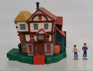 Mattel 2001 Harry Potter World Of Hogwarts Weasley House Playset With Figures
