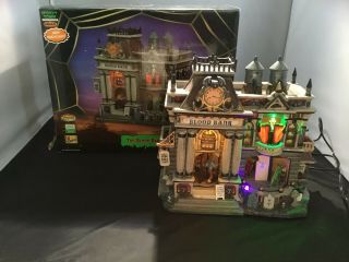 Halloween Lemax Spooky Town Blood Bank Lighted Animated Vampire Boxed (video)