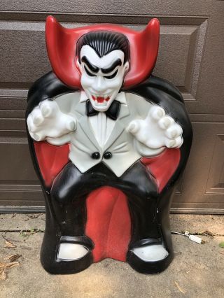 36 " Red Cape Dracula Plastic Light Up Blow Mold Outdoor Yard Halloween Decor