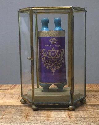 Vtg Miniature Jewish Torah Scroll In Glass Shelf/mantle Case Guc Read All