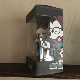 Hipster Mickey Figurine by Vinylmation from Wonderground Gallery,  Never Opened 4