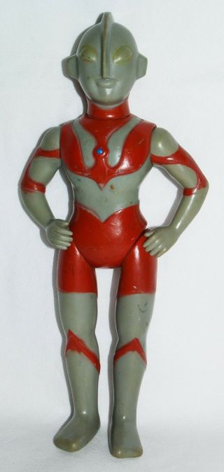 Bullmark Ultraman Sofubi 11.  6 Inches Middle Size At That Time