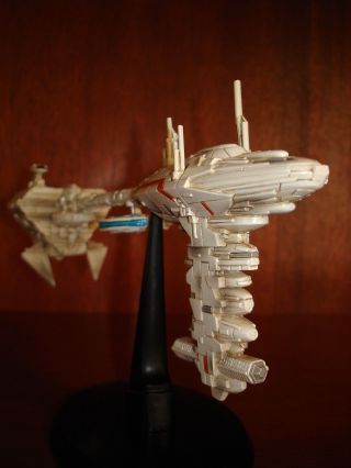 STAR WARS MEDICAL FRIGATE W/ MILLENIUM FALCON - RESIN MODEL - HAND MADE 4