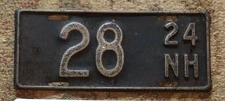 Hampshire Boat License Plate 2 Digit 1924 Tag Nh Boat 28 Scarce