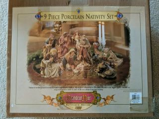 1999 Grandeur Noel 9 Piece Hand Painted Porcelain Nativity Set Collector Edition