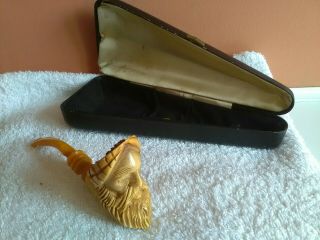VINTAGE MEESCHAUM CARVED TURKISH HEAD PIPE AND CASE. 4