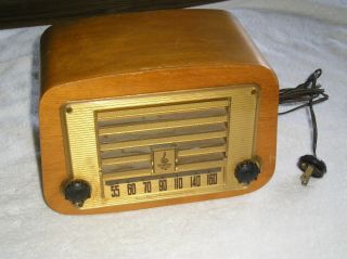 Eames Evans Plywood Emerson Model 578a Table Top Radio