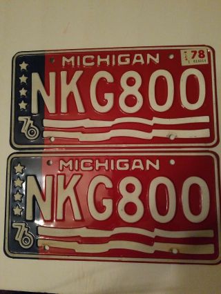 Michigan 1976 1978 Old License Plate Pair Garage Car Set Bicentennial Vtg