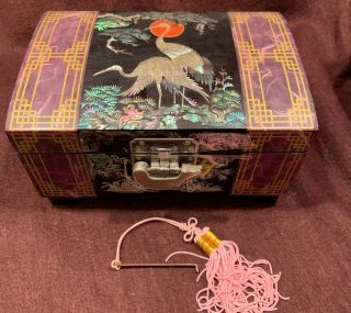 Vintage Shin Do Lacquerware Inlaid Jewelry Music Box W Fish Lock Pelicans