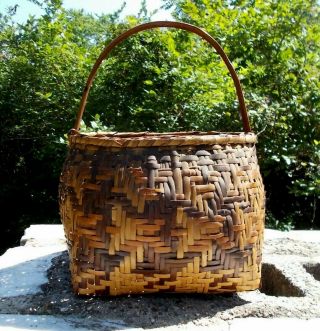 Early 20th Century Cherokee River Cane Single Woven Basket With Bentwood Handle